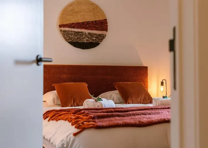 Huswell - Cozy A Stone's Throw From The *